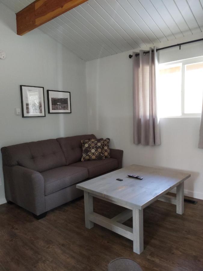 Manning Park Resort Bagian luar foto