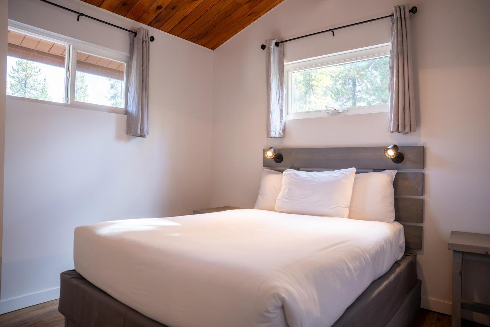 Manning Park Resort Bagian luar foto
