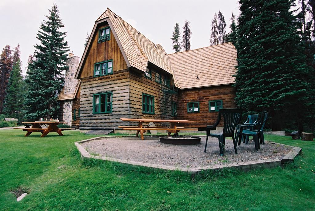 Manning Park Resort Bagian luar foto