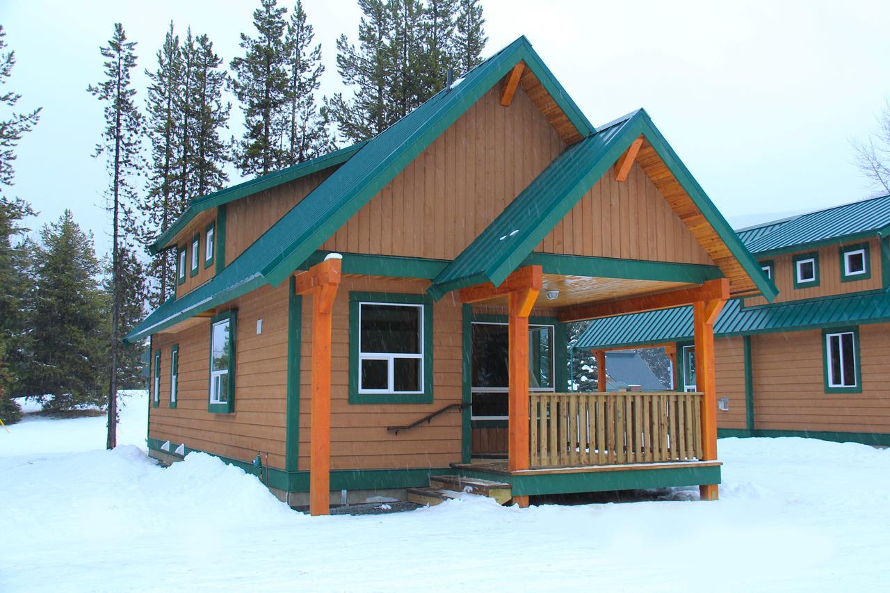 Manning Park Resort Bagian luar foto