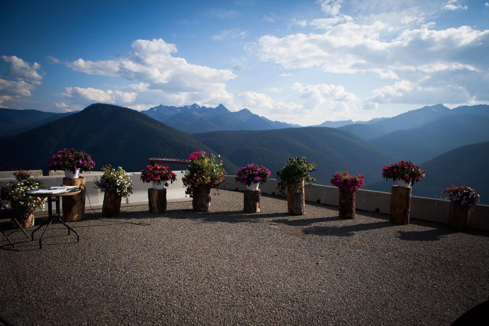 Manning Park Resort Bagian luar foto