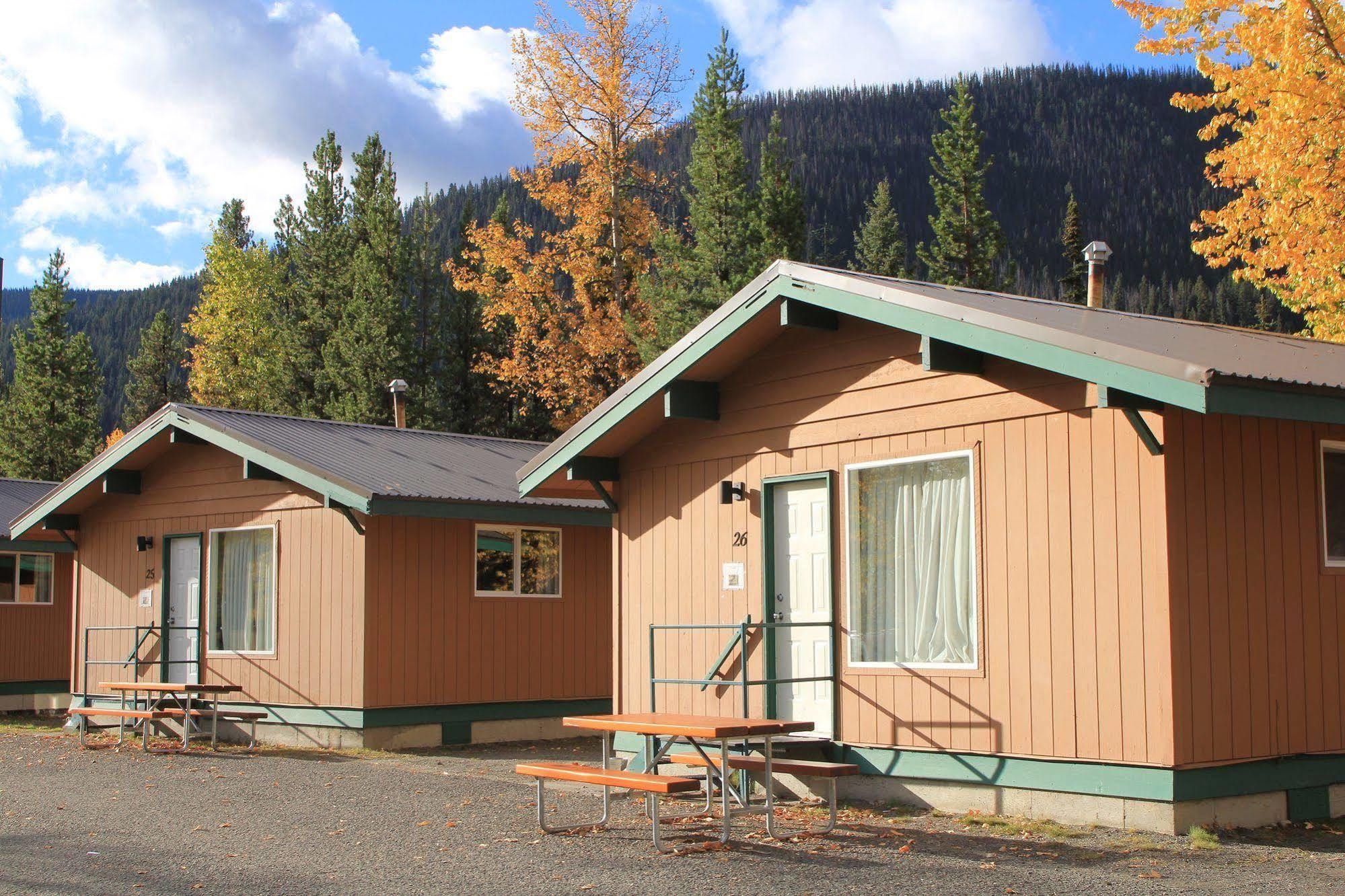 Manning Park Resort Bagian luar foto